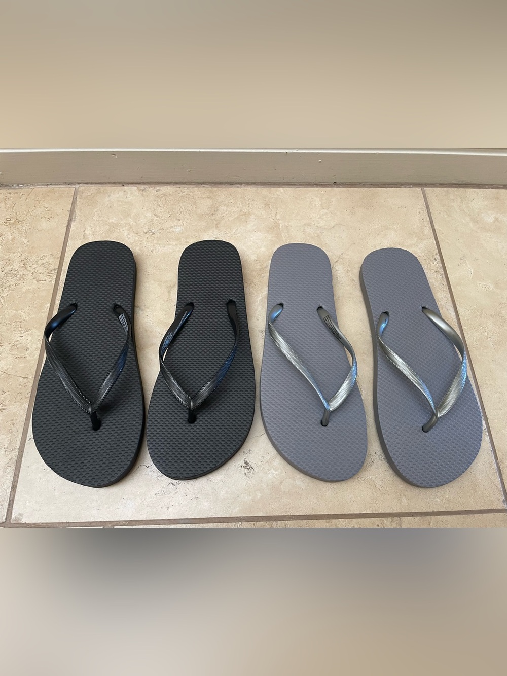 Black and Gray Flip Flops Bundle